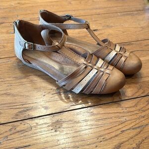 Crockpot Cobb Hill collection Galway T Brown Women's Sandals 7.5
